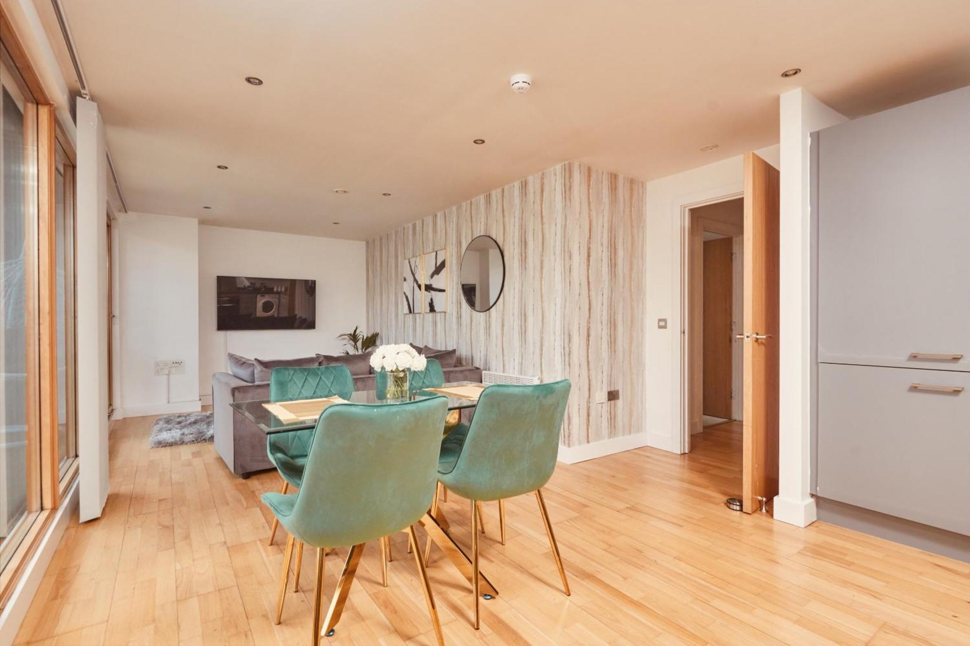 Central Leeds Dock Apt, Free Secure Parking! 2 Bed Exterior photo